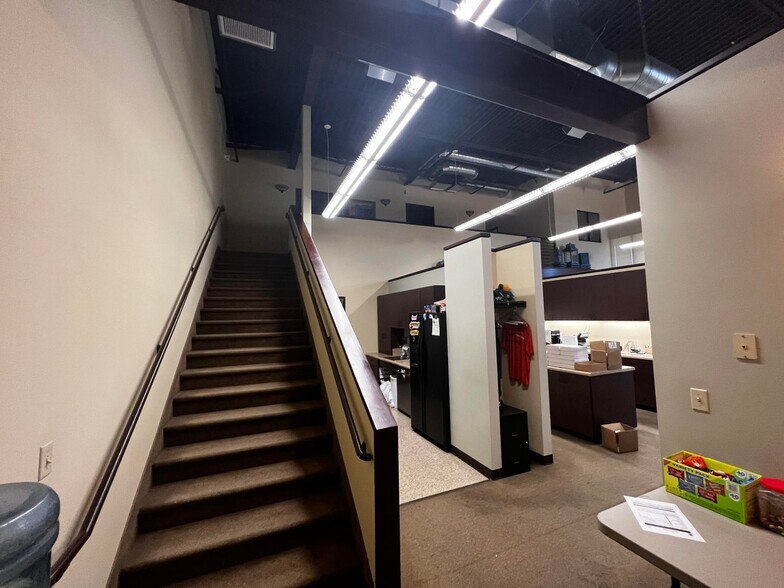 More Photos Of 2021 Commerce Dr, Medford Office For Sale