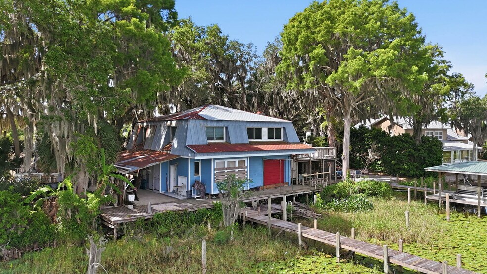 More Photos Of 400 Lakeshore Dr, Eustis Specialty For Sale
