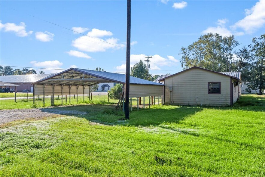 More Photos Of 22360 Highway 321, Cleveland Flex For Lease