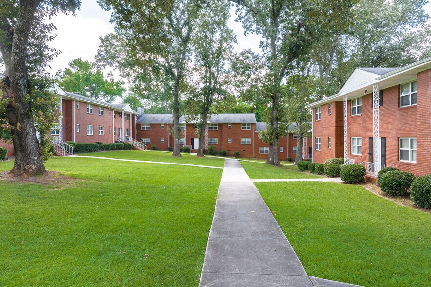 More Photos Of 2410 Benjamin E Mays Dr SW, Atlanta Apartments For Sale