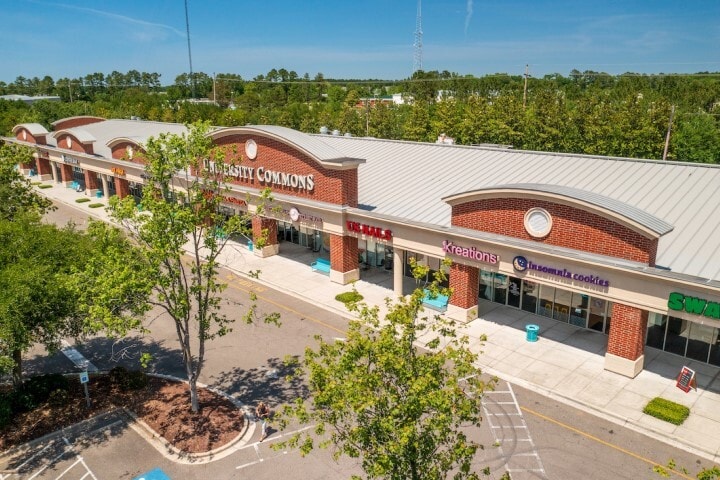 More Photos Of 201 Graduate Dr, Conway Unknown For Lease