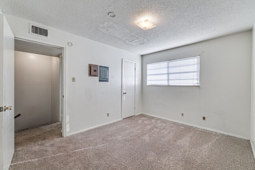 More Photos Of 1728 Pulliam St, San Angelo Apartments For Sale