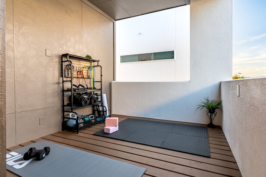 More Photos Of , Houston Multifamily For Sale