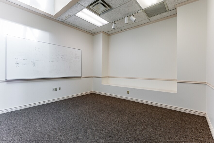 More Photos Of 55-65 N University Ave, Provo Office For Lease