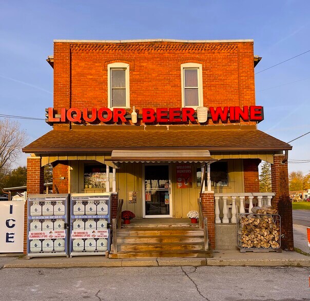 More Photos Of 3507 Palms Rd, Casco Drugstore For Sale