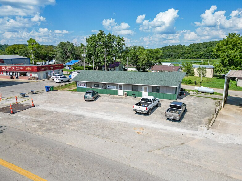 More Photos Of 398 S Main St, Hartville General Retail For Sale
