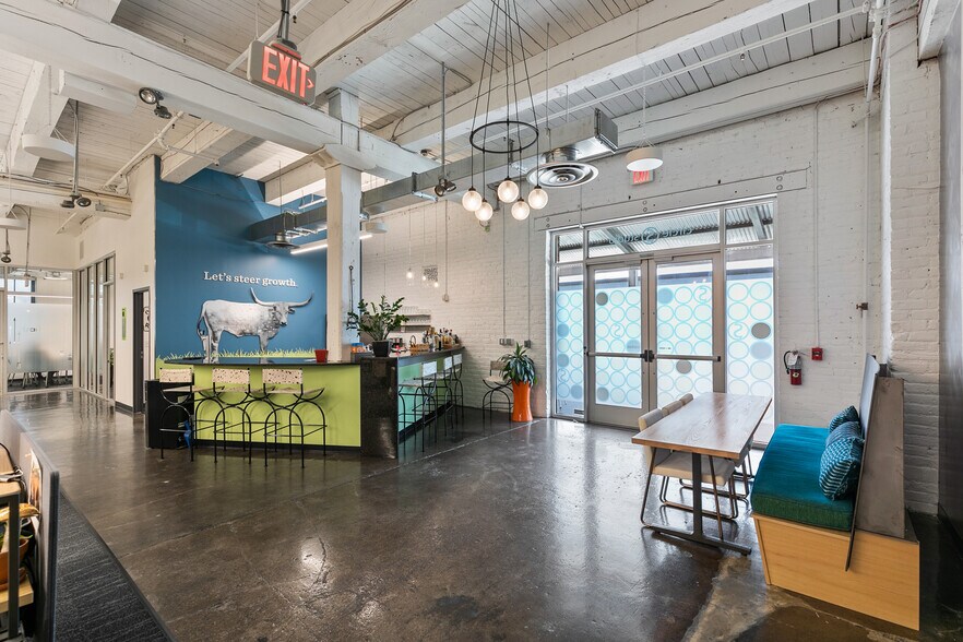 More Photos Of 201 W 7th St, Richmond Office Residential For Sale