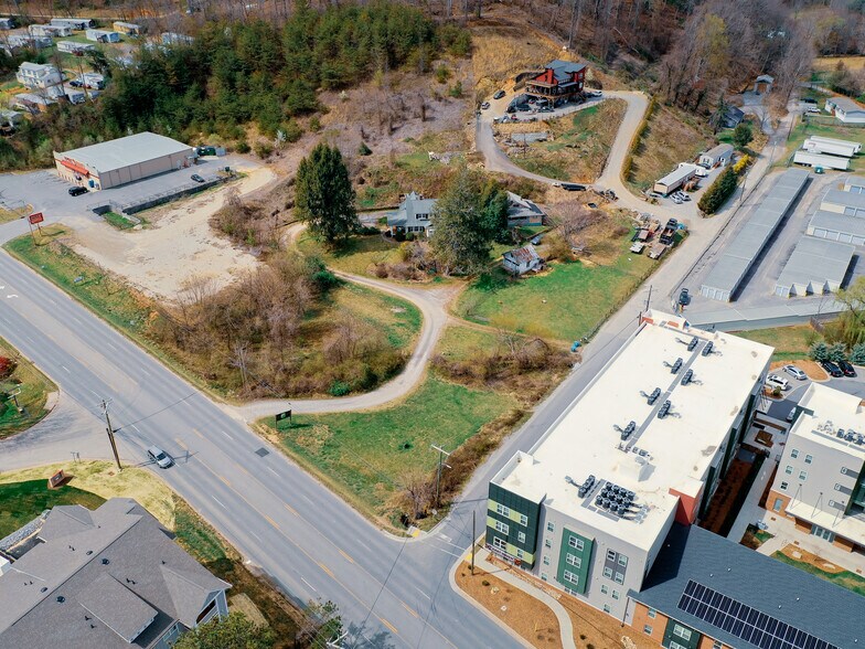 More Photos Of 2236 US 70 Hwy, Swannanoa General Retail For Sale