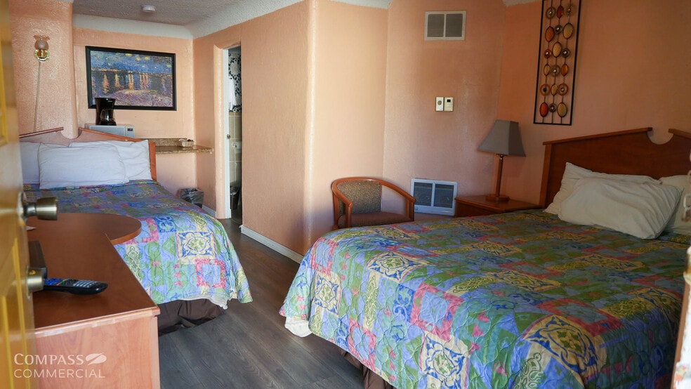 More Photos Of 109480 Highway 97 N, Chemult Hotel For Sale