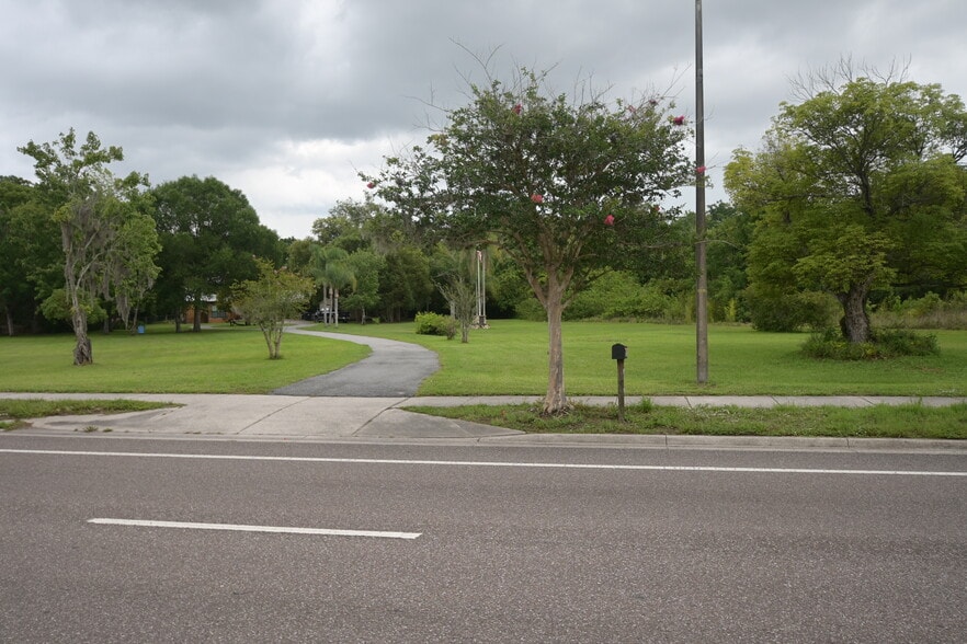 More Photos Of 2101 S Goldenrod Rd, Orlando Storefront For Sale