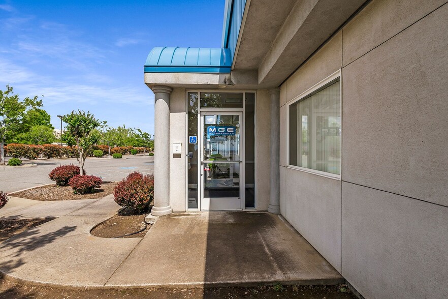 More Photos Of 900 Fortress St, Chico Office For Sale