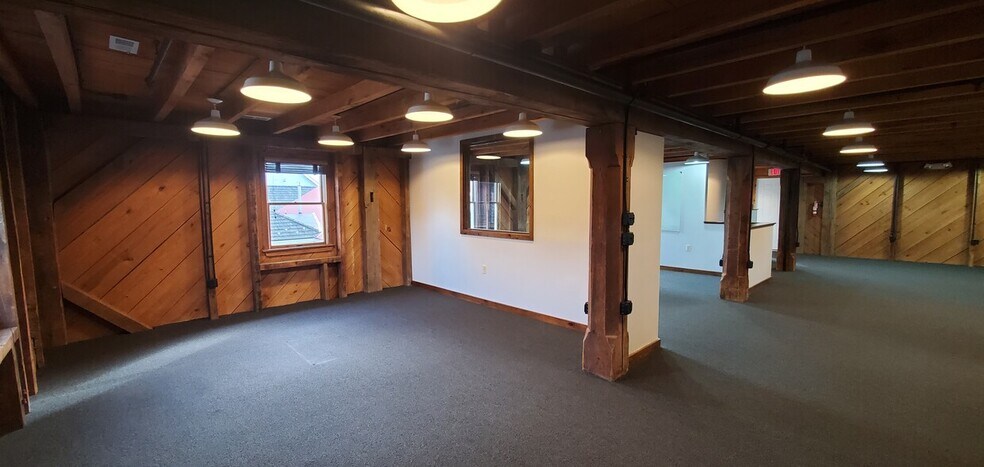 More Photos Of 201-205 Harrison St, Leesburg Unknown For Lease