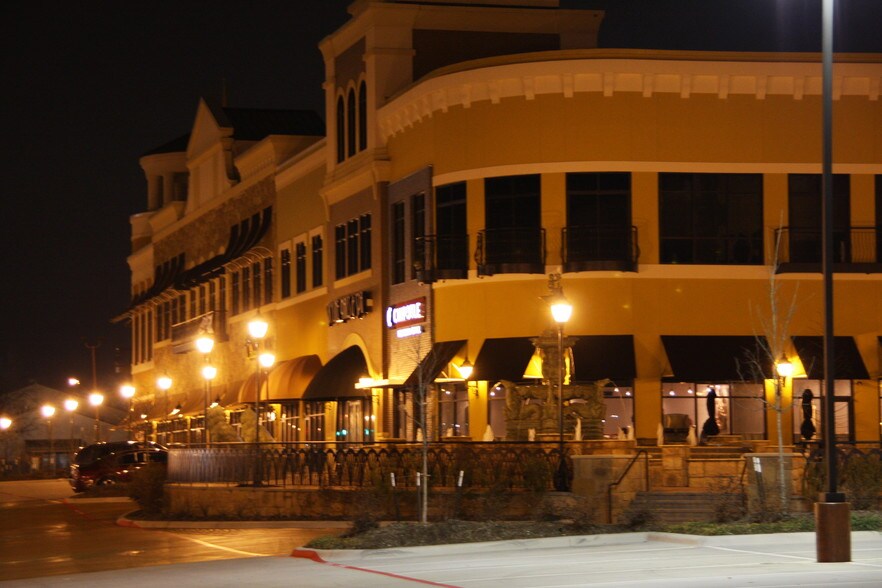 More Photos Of 5001-5005 S Cooper St, Arlington Storefront Retail Office For Lease