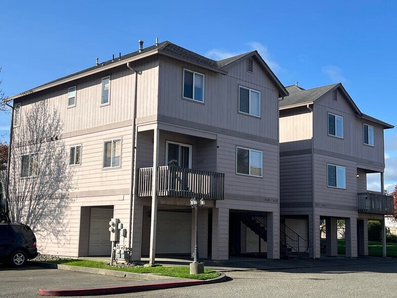 More Photos Of 3200 Matthew Ln, Fortuna Apartments For Sale
