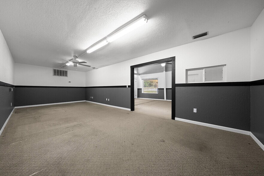 More Photos Of 9732 SE US Highway 441, Belleview Warehouse For Lease