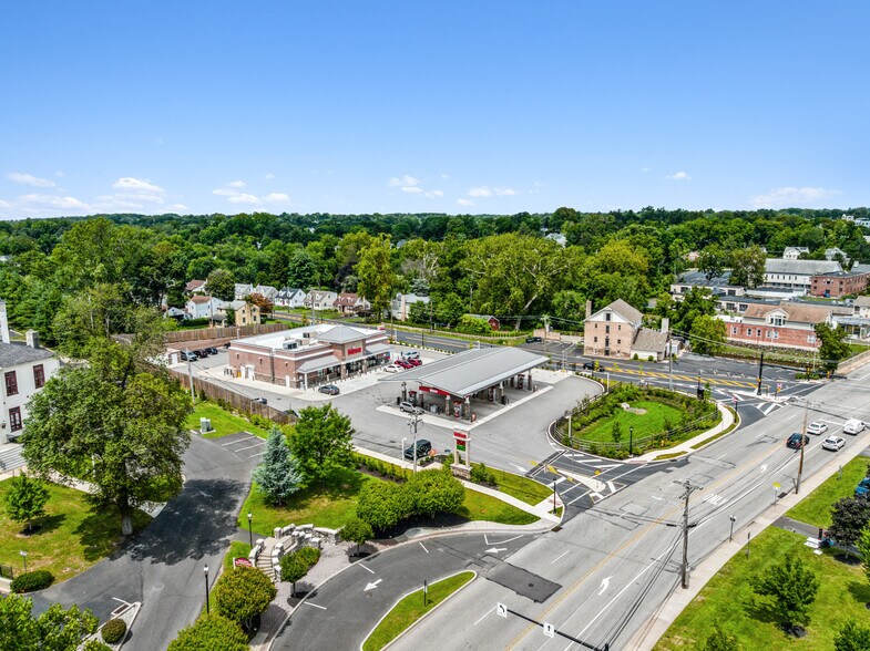 More Photos Of 412 S York Rd, Hatboro Convenience Store For Sale