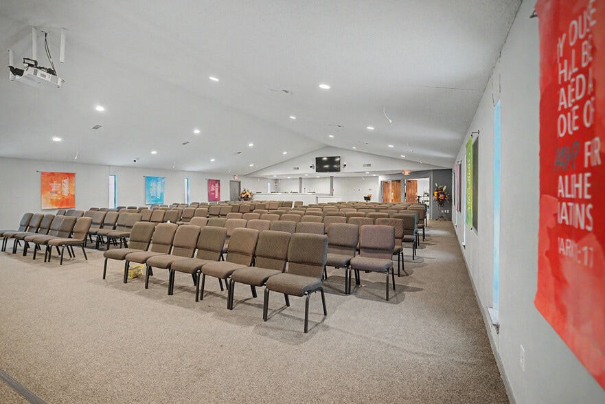 More Photos Of 2111 Skyline Dr, Mesquite Religious Facility For Sale