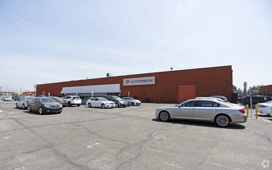 More Photos Of 4510 W Vanowen St, Burbank Warehouse For Sale