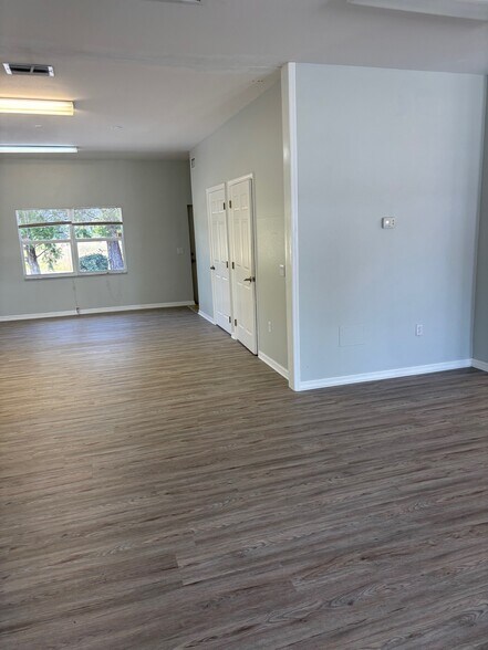 More Photos Of 1531 Rio De Janeiro Ave, Punta Gorda Storefront Retail Office For Lease