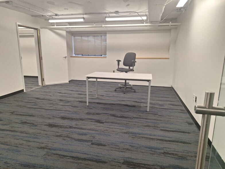 More Photos Of 620 S Elm St, Greensboro Office For Lease