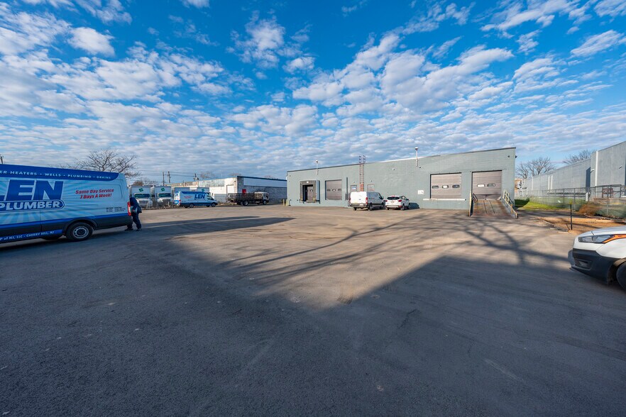 More Photos Of 380 North St, Teterboro Warehouse For Sale
