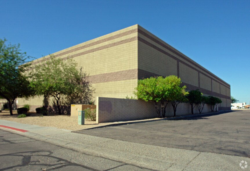 More Photos Of 16807 N Cave Creek Rd, Phoenix Warehouse For Sale