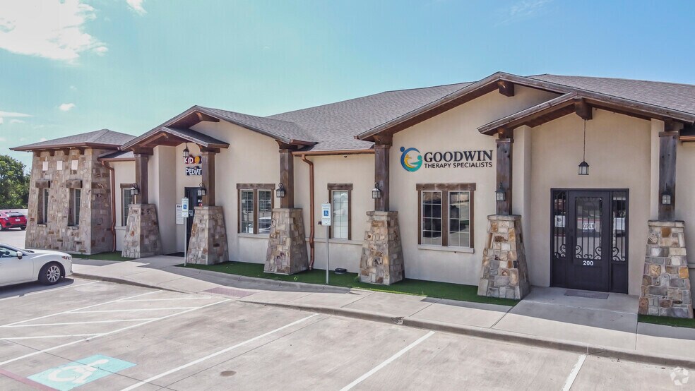 More Photos Of 590 FM 156 S, Haslet Medical For Lease
