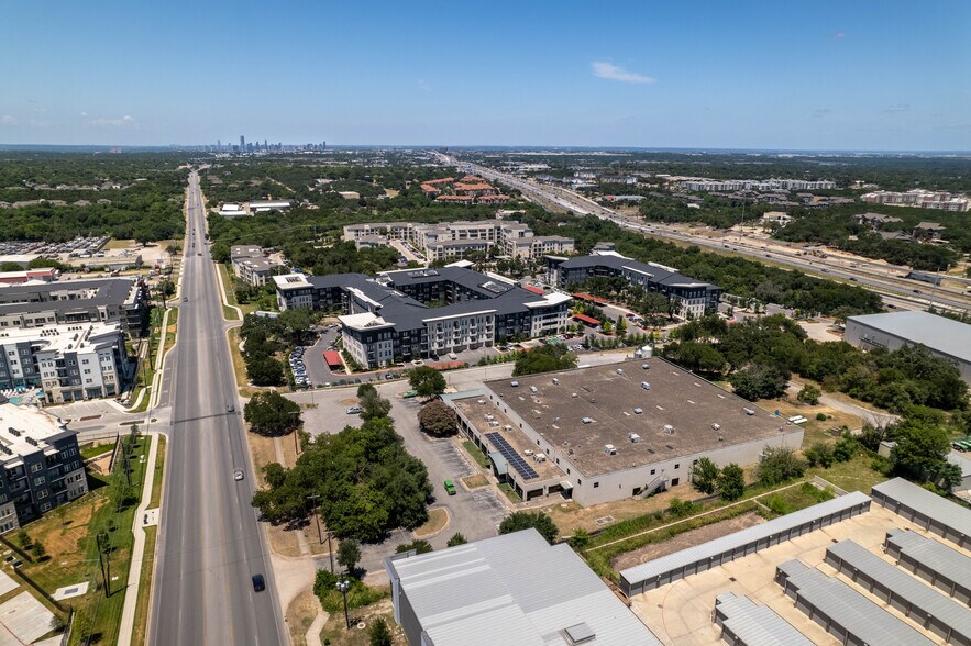 More Photos Of 8201 S Congress Ave, Austin Distribution For Sale