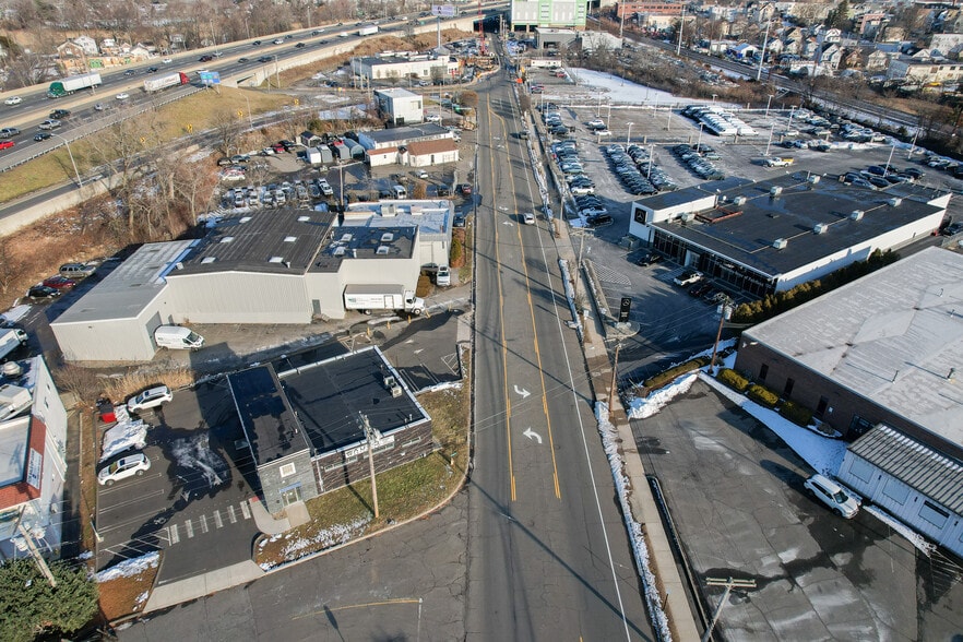More Photos Of 180 Commerce Dr, Fairfield Auto Dealership For Sale