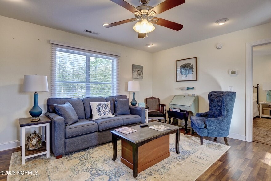 More Photos Of 5018 Oleander Dr, Wilmington Office Residential For Sale