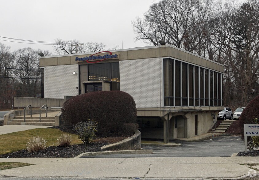 More Photos Of 2921 Middle Country Rd, Lake Grove Bank For Sale