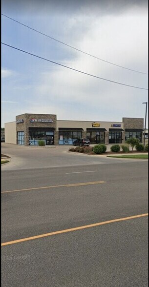 Primary Photo Of 1435 E 30th Ave, Hutchinson Storefront Retail Office For Lease