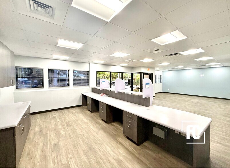 More Photos Of 835 SE Osceola St, Stuart Office Residential For Sale