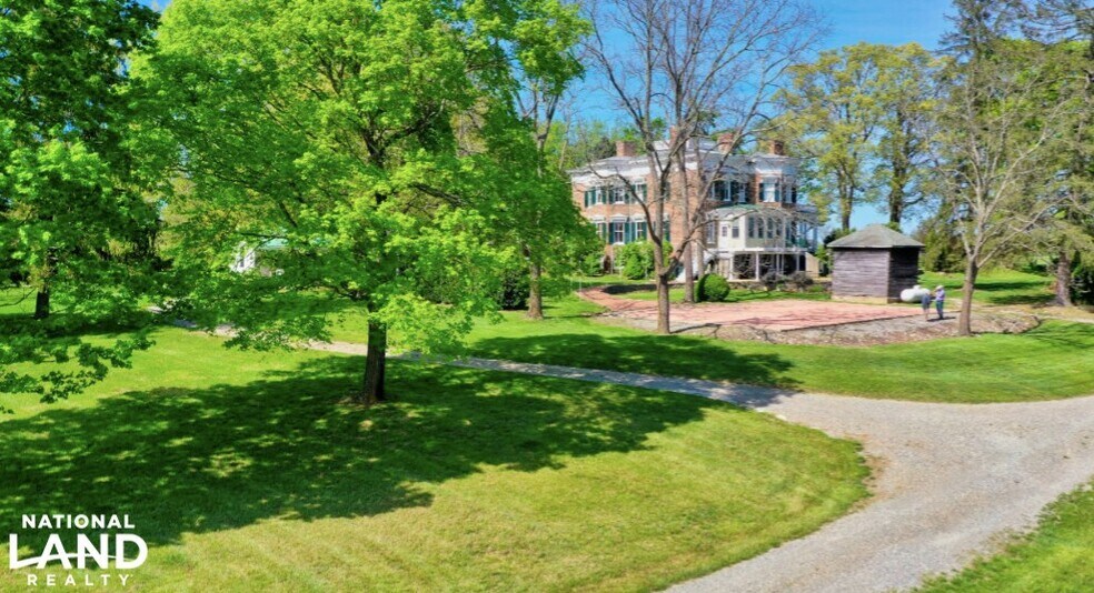 More Photos Of 5189 Rockwood Rd, Dublin Lodge Meeting Hall For Sale