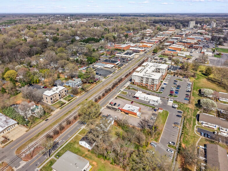 More Photos Of 260 S Main St, Mooresville Land For Sale