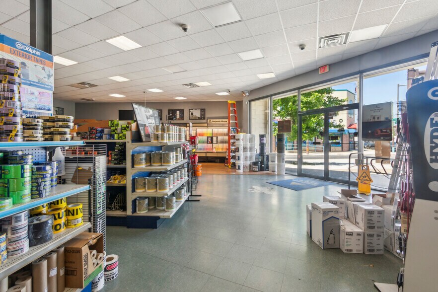 More Photos Of 210 W Girard Ave, Philadelphia Storefront For Sale