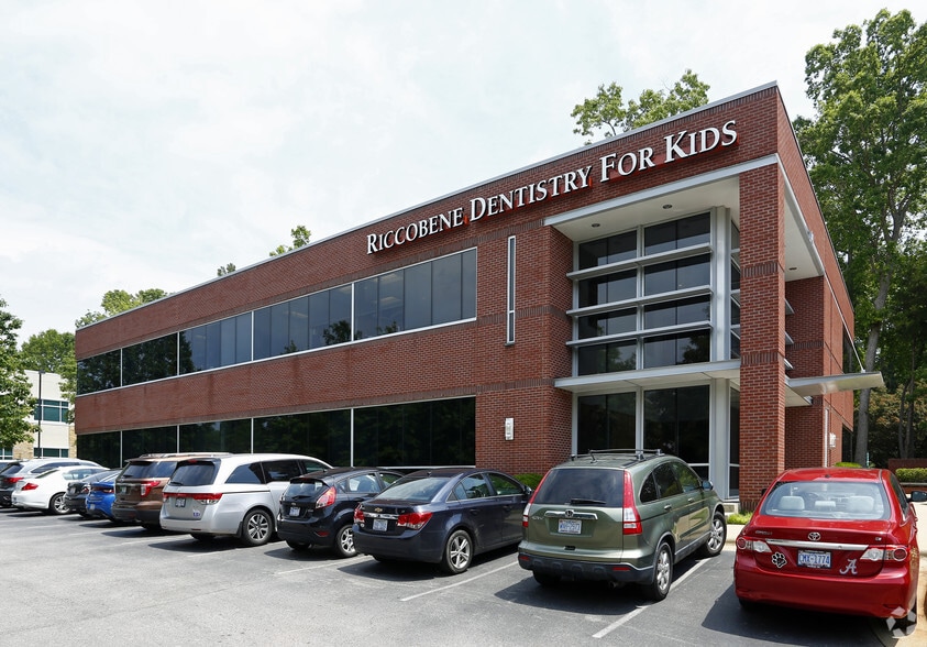 Primary Photo Of 1000 Crescent Green Dr, Cary Medical For Lease