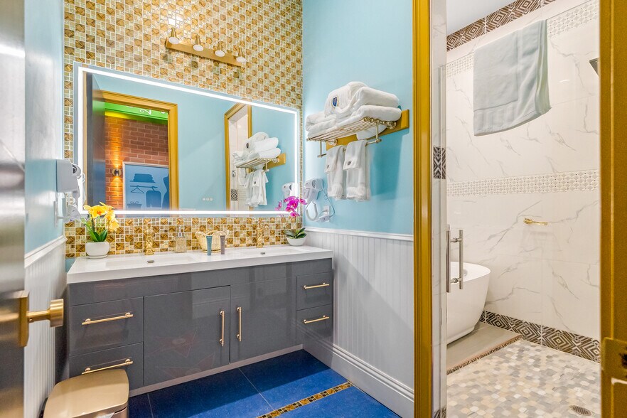 More Photos Of 1021 Fantasy Dr, Davenport Specialty For Sale
