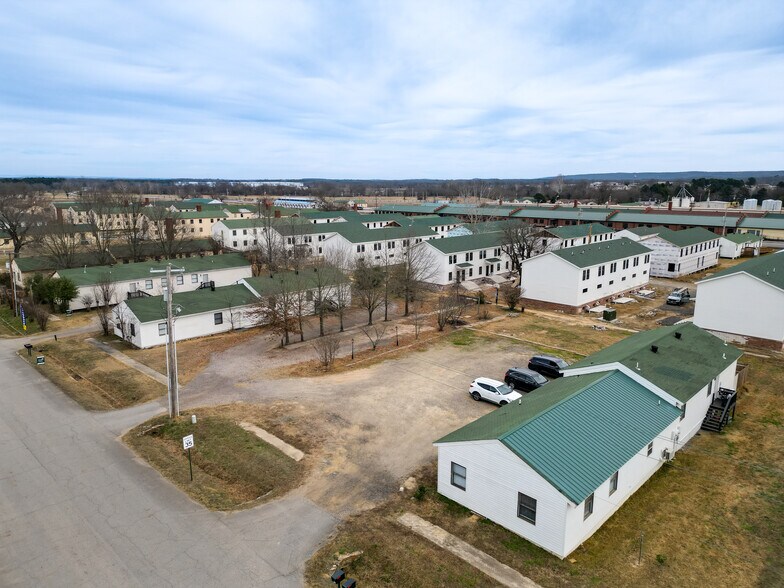 More Photos Of 7421 Terry St, Fort Smith Specialty For Sale