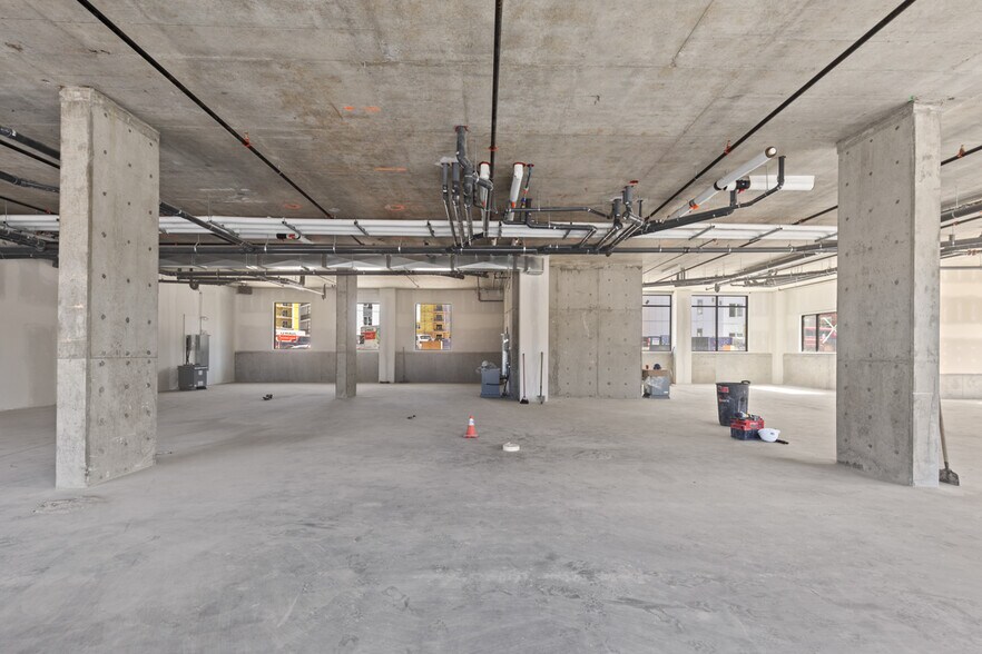 More Photos Of 2241 Springfield rd, Kelowna General Retail For Lease