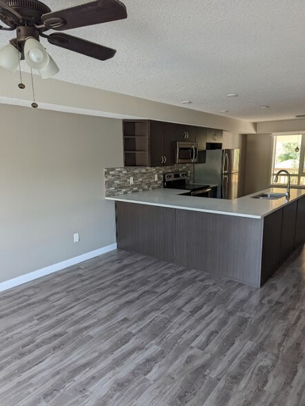 More Photos Of 12505 111 Av NW, Edmonton Apartments For Sale