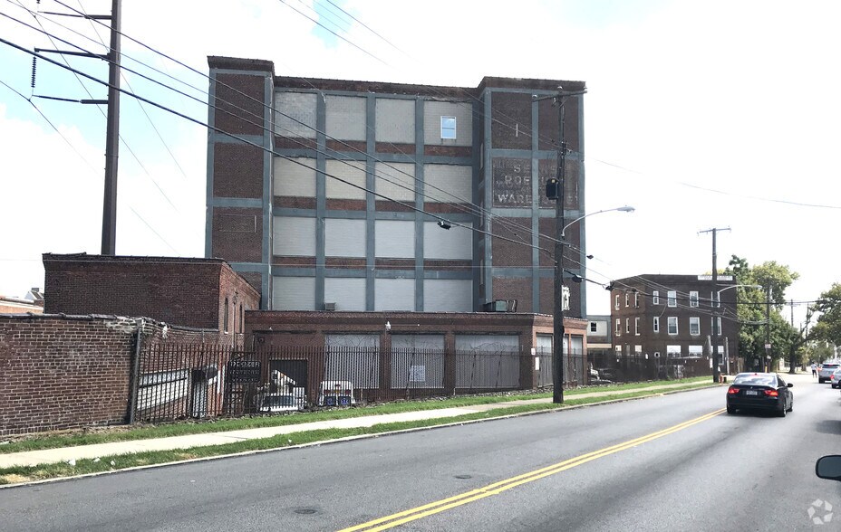Primary Photo Of 3201 Fox St, Philadelphia Unknown For Lease