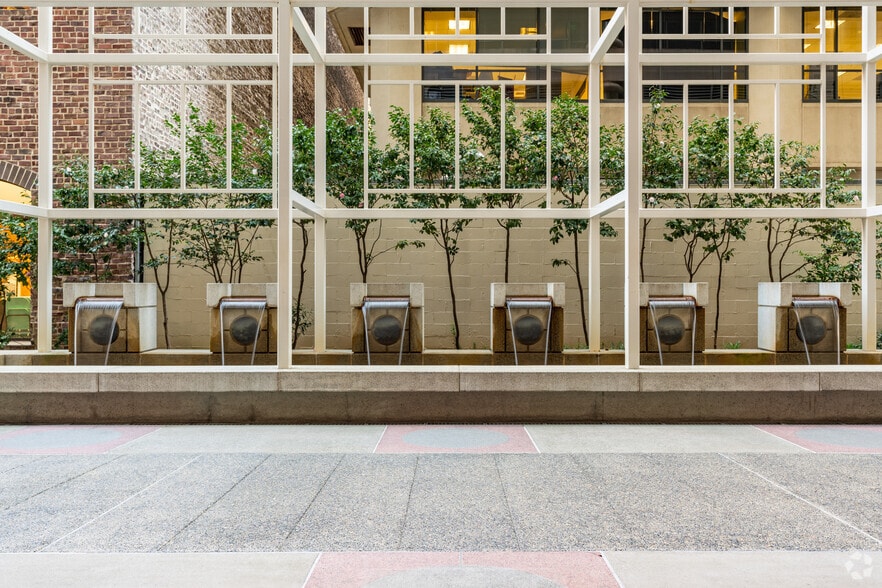 More Photos Of 135 Main St, San Francisco Office For Lease