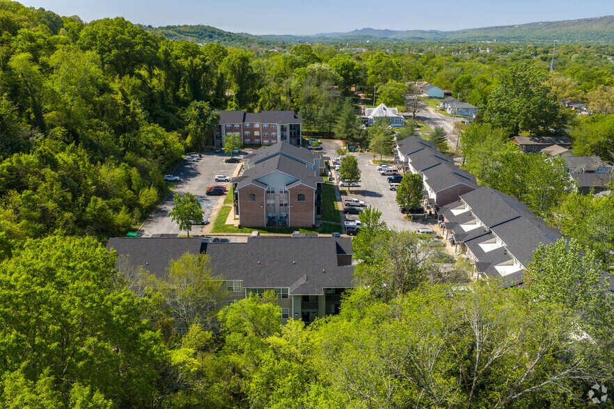 More Photos Of 1400 N Chamberlain Ave, Chattanooga Apartments For Sale