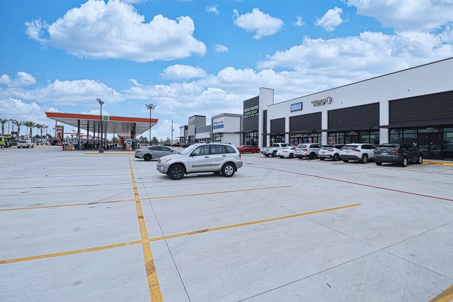 More Photos Of 16513 FM 529, Houston Storefront For Sale