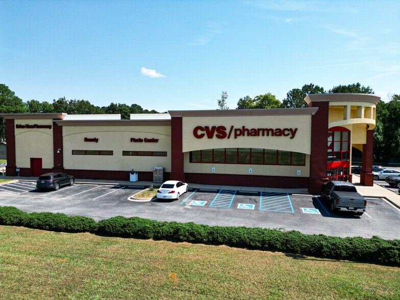 More Photos Of 4280 Mitt Lary Rd, Northport Drugstore For Sale