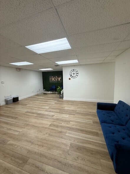 More Photos Of 2627 NE 203rd St, Aventura Office For Lease