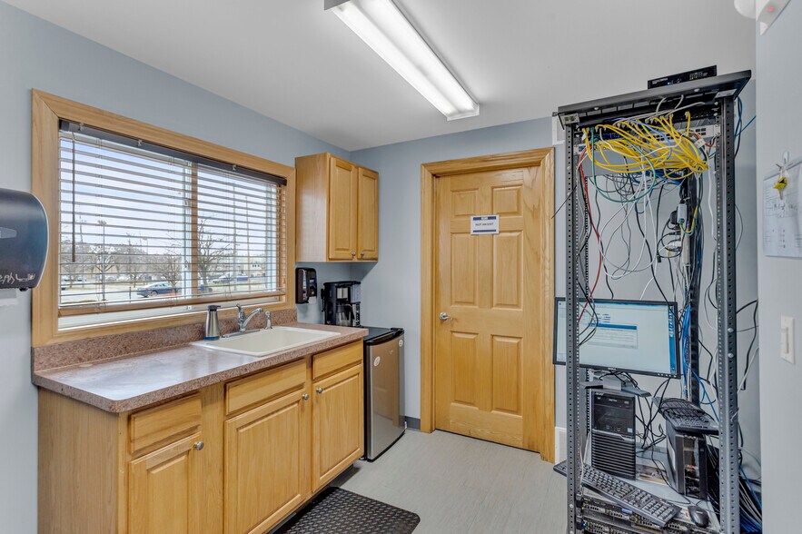 More Photos Of 113 S East Ave, Jackson Medical For Lease