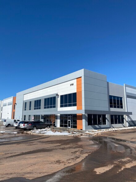 More Photos Of 3700 N Salida St, Aurora Warehouse For Lease