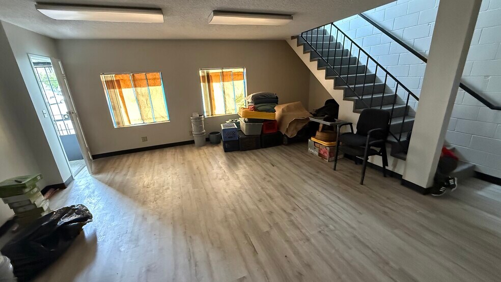 More Photos Of 12621 Prairie Ave, Hawthorne Manufacturing For Sale